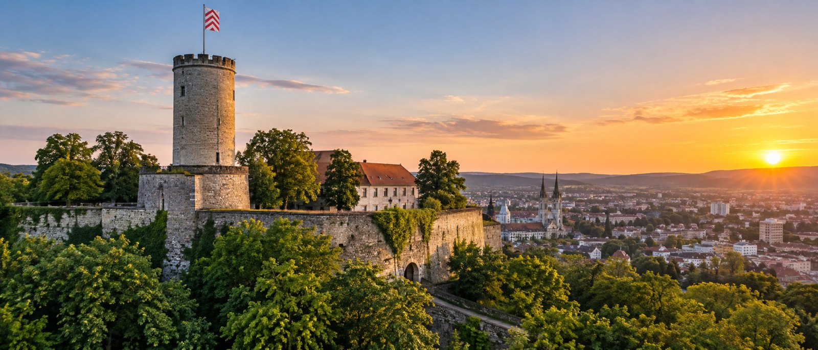 Sparrenburg in Bielefeld mit Blick über die Stadt